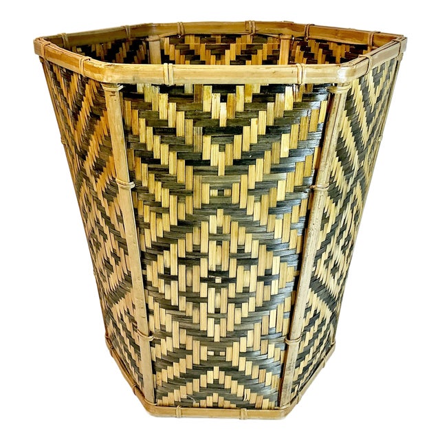 1970s Vintage Boho Chic British Colonial Hexagonal Split Reed Woven Wicker Wastebasket. For Sale