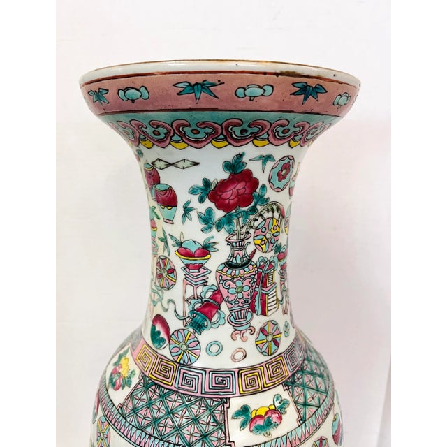 Chinese 19th Century Chinese Famille Rose Porcelain Vase Urn For Sale - Image 3 of 8