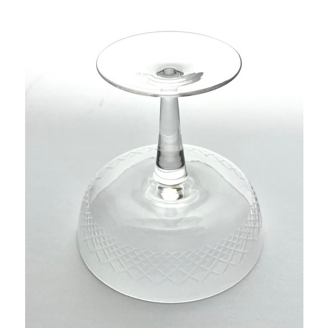 Transparent 1950s Mid-Century Modern Coupe Champagne Glasses Criss-Cross X Fishnet Cuts - Set of 8 For Sale - Image 8 of 8