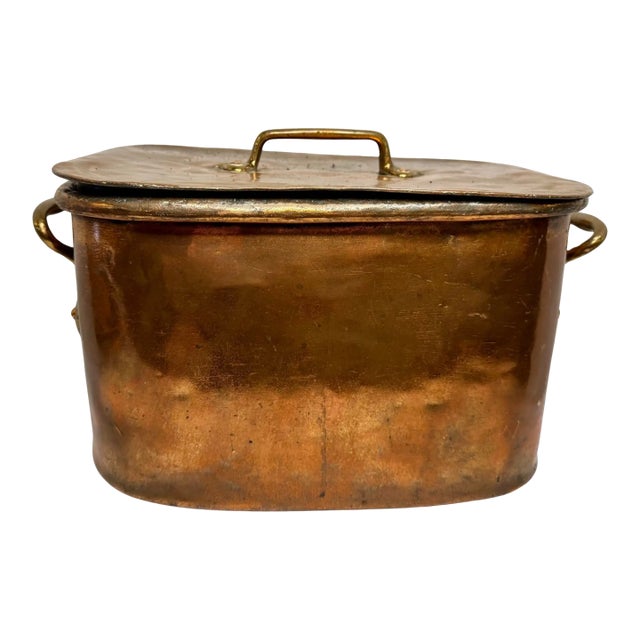 18th Century French Rectangular Copper Cooking Box With Brass Handles For Sale
