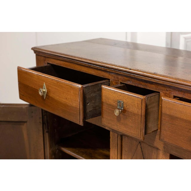 Italian Early 19th Century Walnut Three Drawers over Two Doors Buffet For Sale - Image 16 of 16