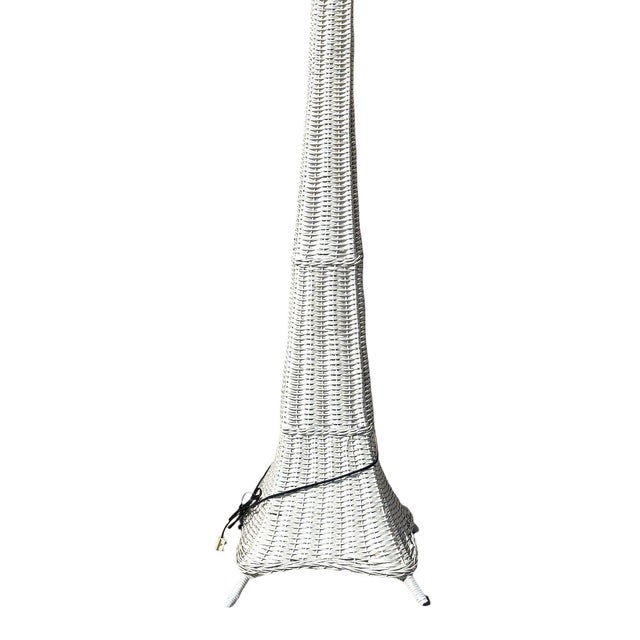 1940s Postmodern Shabby Chic White Wicker Tropical Splay Foot Base Floor Lamp W/ Shade For Sale In Los Angeles - Image 6 of 8