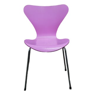 Pink Arne Jacobsen for Fritz Hansen Series 7 Chair For Sale