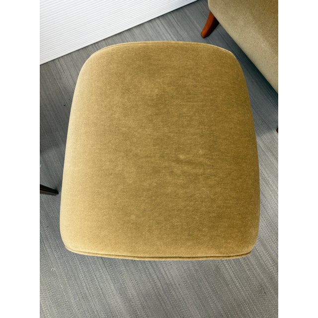 2000 - 2009 John Hutton for Donghia Olive Mohair Chair + Ottoman, Set For Sale - Image 5 of 15