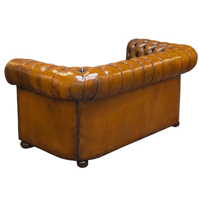 Chestnut English Chesterfield Sofa of Tufted Leather For Sale - Image 8 of 16