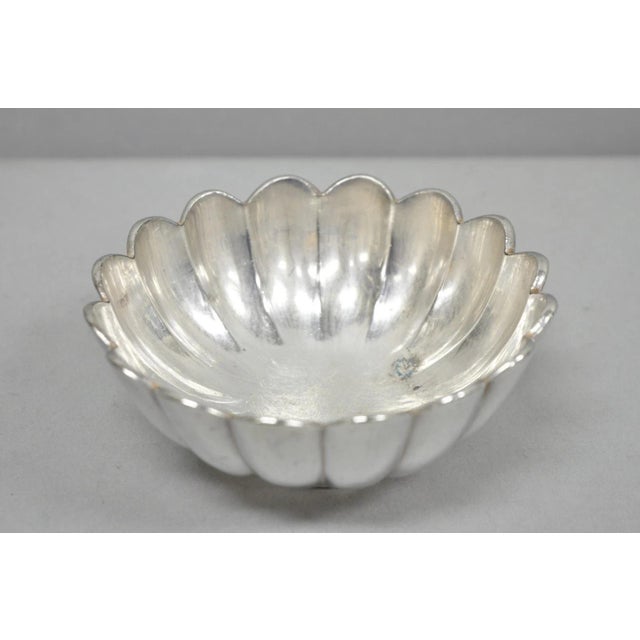 Traditional Vintage Regency Style Silver Plated Scalloped Stacking Nut Dish Bowl - Set of 8 For Sale - Image 3 of 14