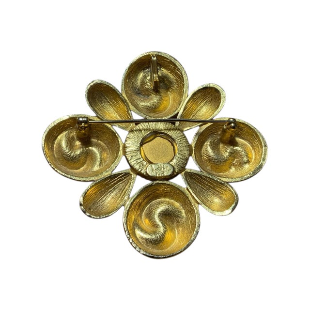 Vintage Signed David Dubin Gold and Green Maltese Cross Brooch Pin For Sale - Image 4 of 6