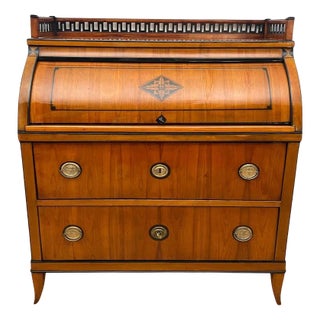 Roll-Top Desk in Cherry Veneer and Brass, 1820 For Sale