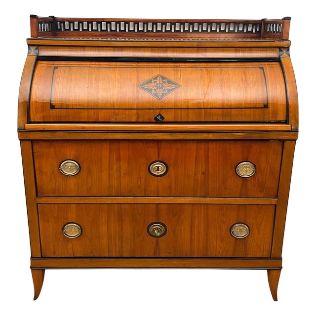 Roll-Top Desk in Cherry Veneer and Brass, 1820 For Sale