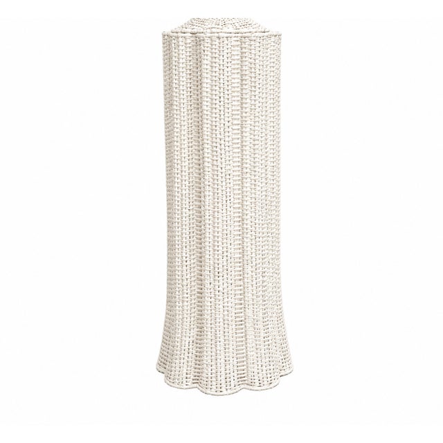 Traditional White Round Scalloped Wicker Pedestal For Sale - Image 3 of 3