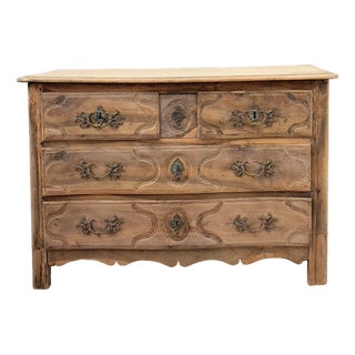 Parisian Chest of Drawers in Walnut, 19th Century For Sale