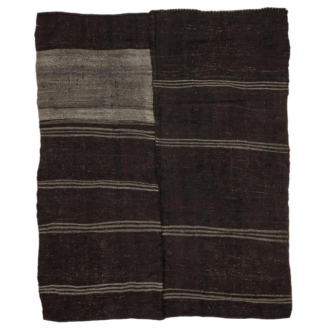 1960s Vintage Gray & Black Kilim Rug- 7′8″ × 9′6″ For Sale