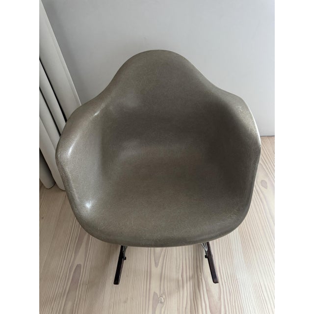 Elephant Grey Rocking Chair by Charles and Ray Eames for Herman Miller, 1965 For Sale - Image 6 of 18
