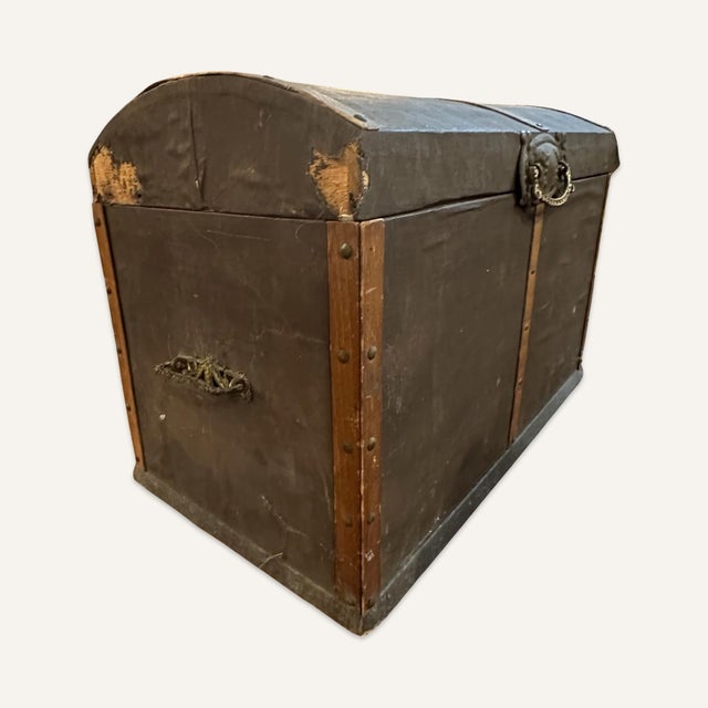 Late 19th Century Child’s Trunk With Interior Decoration For Sale - Image 9 of 9