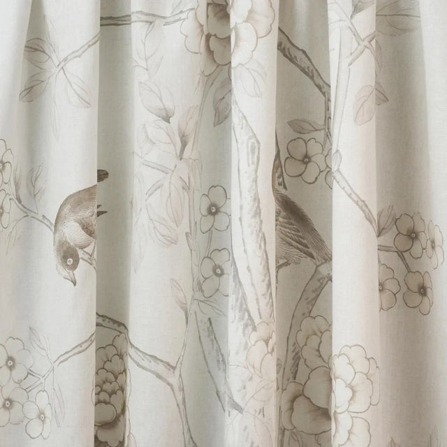 Schumacher X Mary McDonald Chinois Palais Fabric In Neutral For Sale In New York - Image 6 of 6
