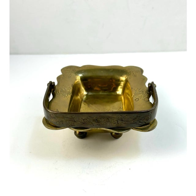 Hollywood Regency Brass Floral Etched Soap Dish Basket – Vintage Brass Trinket Dish For Sale - Image 4 of 10