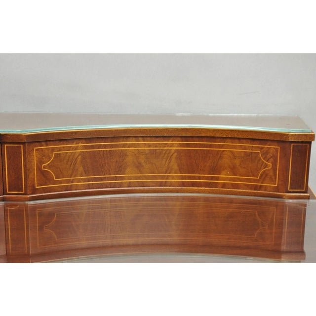 Vintage Hepplewhite Sheraton Mahogany Serpentine Buffet Sideboard Attr. Baker For Sale - Image 11 of 18