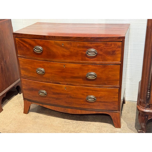 English 19th Century Mahogany Bowfront Chest For Sale - Image 3 of 10