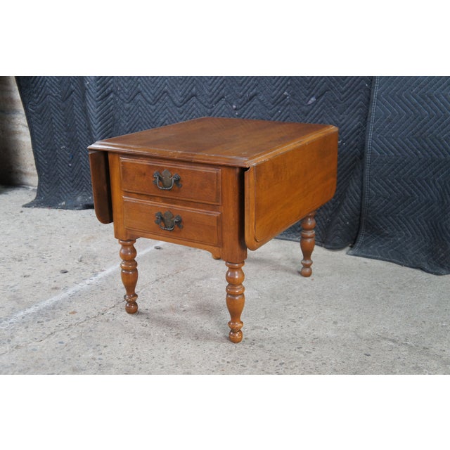 Late 20th Century Late 20th Century Ethan Allen Heirloom Colonial Early American Nutmeg Maple Drop Leaf Table 8644 For Sale - Image 5 of 12