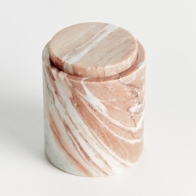 Honed to a semimatte finish, this stunning marble is specifically known for its unique darkBrown to lightBrown broad...
