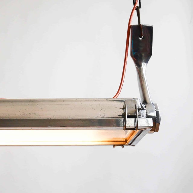 Industrial Large Fluorescent Double Pendant in Flat Cast Aluminum, 1970s For Sale - Image 3 of 11
