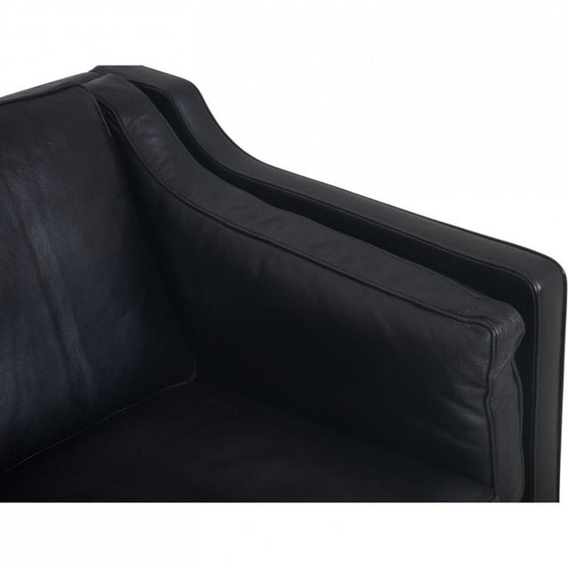 Animal Skin Vintage 2213 Three-Seater Sofa in Black Leather by Børge Mogensen, 1980s For Sale - Image 7 of 18
