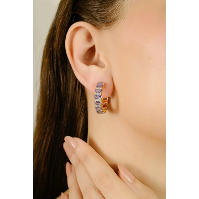 Octagon Cut 6.61 Ct Tanzanite Cluster Diamond 14k Gold Hoop Earrings- A Pair For Sale - Image 4 of 9