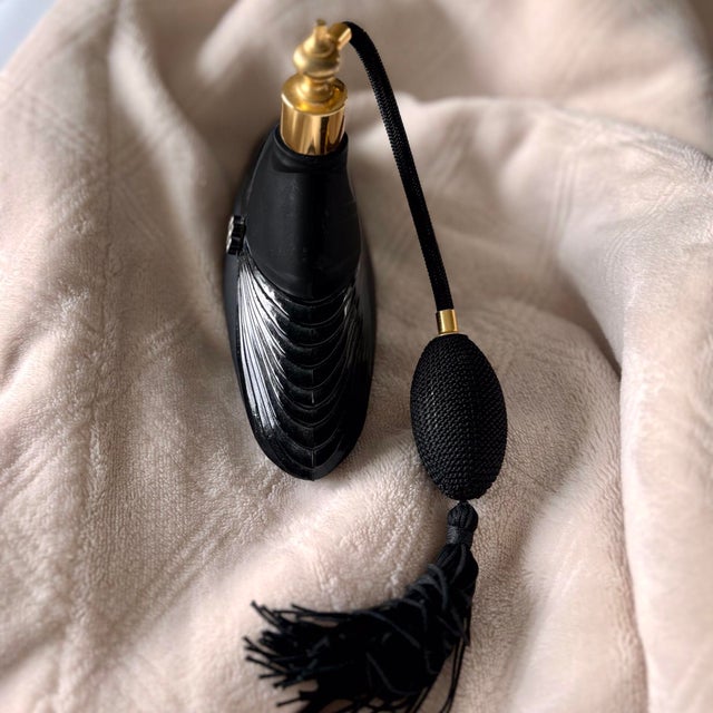 Vintage Art Deco Black Glass Perfume Bottle With Vaporizer Circa 1920-1950 For Sale In Dallas - Image 6 of 9