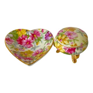 1970s Vintage NikoNiko China Hand-Painted Pillbox & Heart Ring Holder- 2 Pieces For Sale