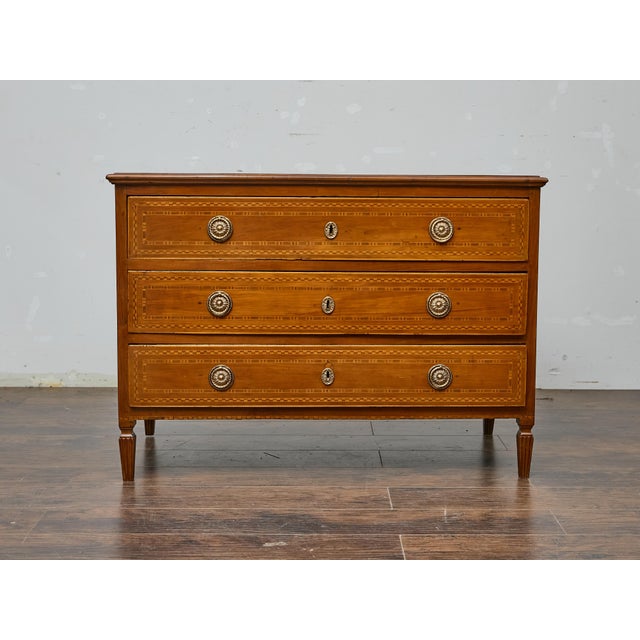 French French 19th Century Louis XVI Walnut Commode with Marquetry and Brass Pulls For Sale - Image 3 of 10