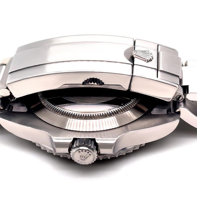 Rolex Rolex Oyster Perpetual Submariner Date 2018 For Sale - Image 4 of 14