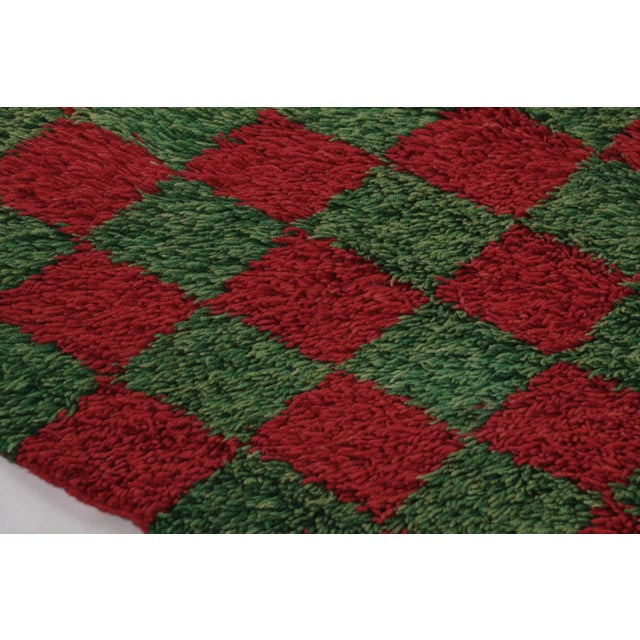 Traditional Vintage Turkish Tulu Rug, Red and Green Checkered Pattern - Rug & Kilim For Sale - Image 3 of 7