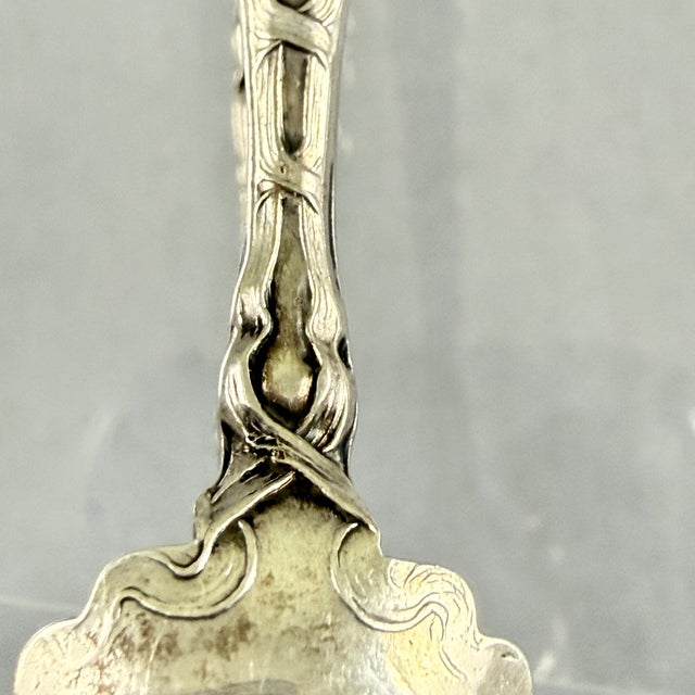 Unger Brothers ‘Douvaine’ Art Nouveau Sterling Silver Sugar Tongs For Sale - Image 4 of 15