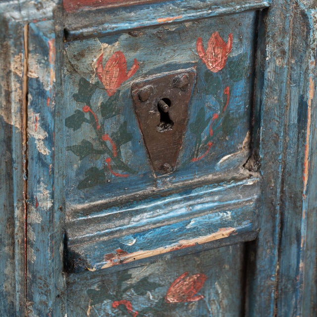 19th Century Original Blue and Red Painted Pine Large Flat Top Trunk For Sale - Image 12 of 15
