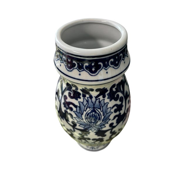 Late 20th Century Blue & White Ironstone Chinoiserie Vase For Sale - Image 5 of 7