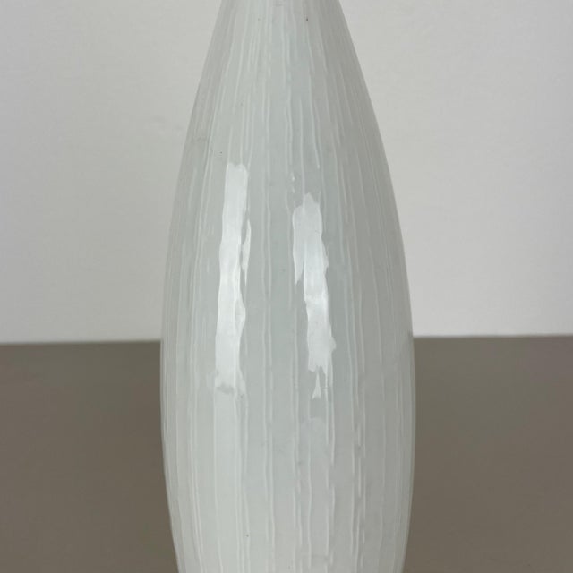 Large German Op Art Vase Vase from Heinrich Fuchs, 1970s For Sale - Image 6 of 17