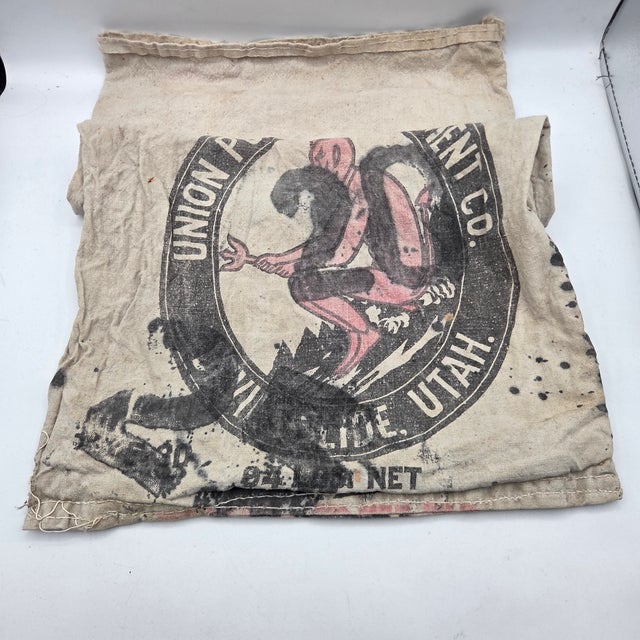 Early 20th Century Union Portland Cement Devil's Slide Utah Double-Sided Canvas Cement Sack For Sale - Image 10 of 10