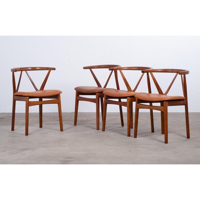 1960s Model 255 Dining Chairs by Henning Kjærnulf for Bruno Hansen, Denmark, 1960s, Set of 4 For Sale - Image 5 of 13