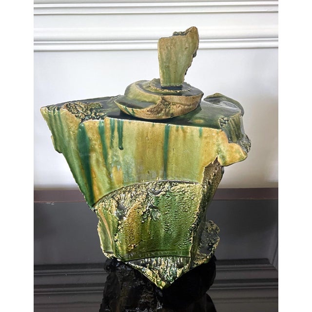 Large Japanese Ceramic Oribe Sculptural Vessel by Shigemasa Higashida For Sale - Image 15 of 18