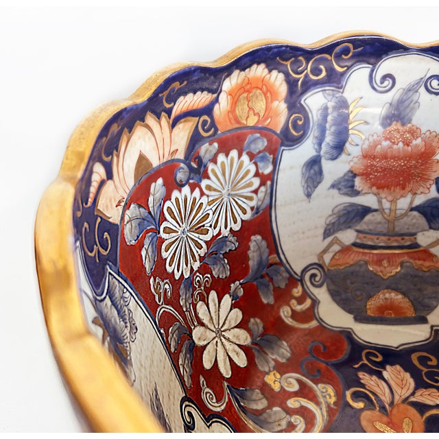 Mid 20th Century Mid-20th Century Gilt Japanese Imari Decorative Bowl, Wooden Stand For Sale - Image 5 of 8