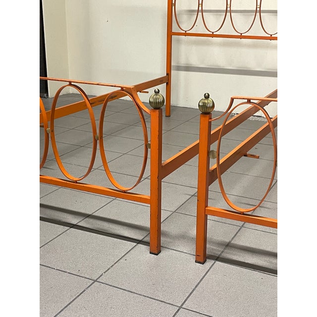 Metal Single Beds in Painted Iron and Brass, 1960s, Set of 2 For Sale - Image 7 of 18