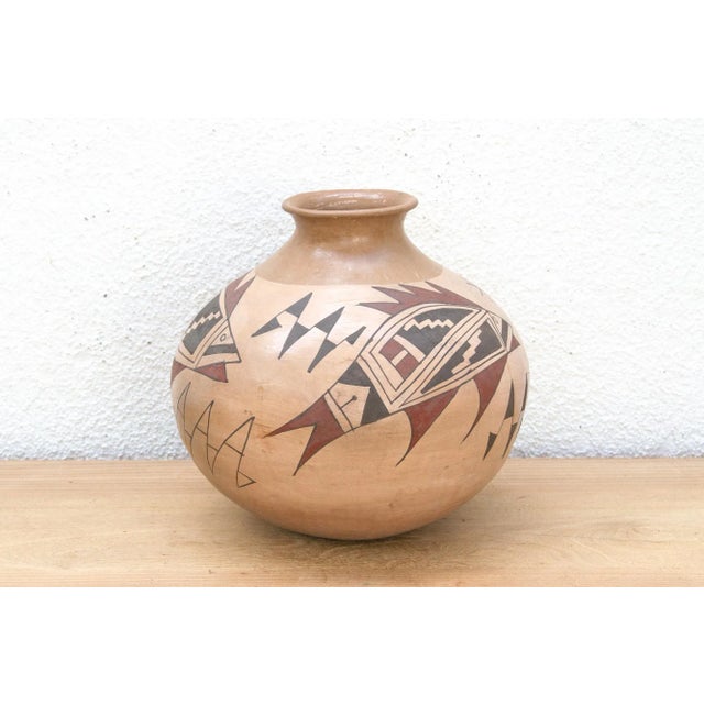 Cream The Water Spirit Mata Ortiz Large Vessel For Sale - Image 8 of 10