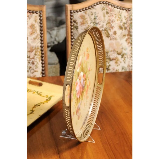 Early 20th Century French Tôle Tray with Hand-Painted Bouquet of Roses and Pierced Gallery For Sale - Image 11 of 12