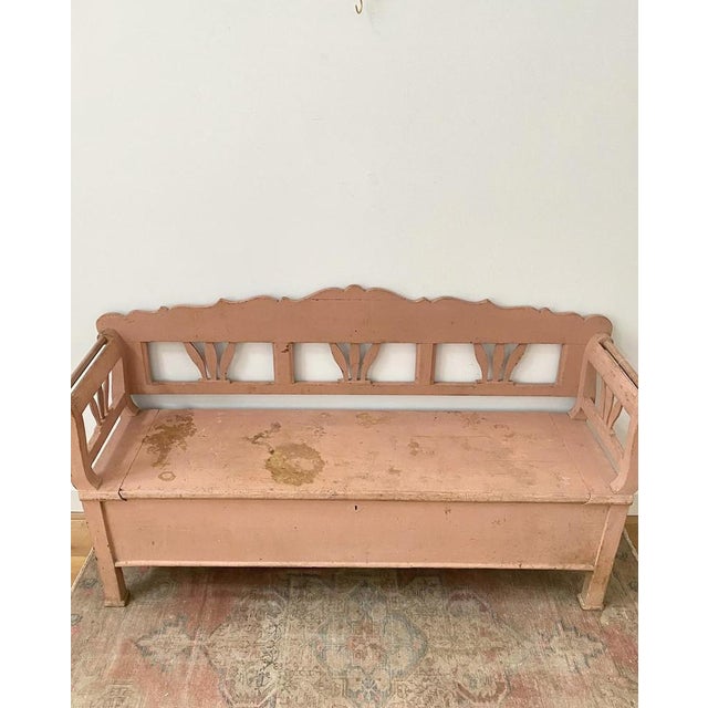 French Pink Settle Bench, Early 20th Century For Sale - Image 5 of 10