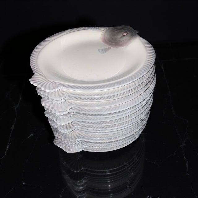 German Wächtersbach Earthenware Fish Service, Set of 38 For Sale - Image 16 of 18