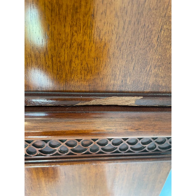 1990s Mario Buatta for John Widdicomb Breakfront/China Cabinet For Sale - Image 11 of 12