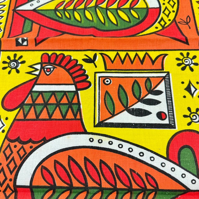 Georges Briard Mid-Century Era Georges Briard Rooster Print Silkscreened Linen Tea Towel For Sale - Image 4 of 13