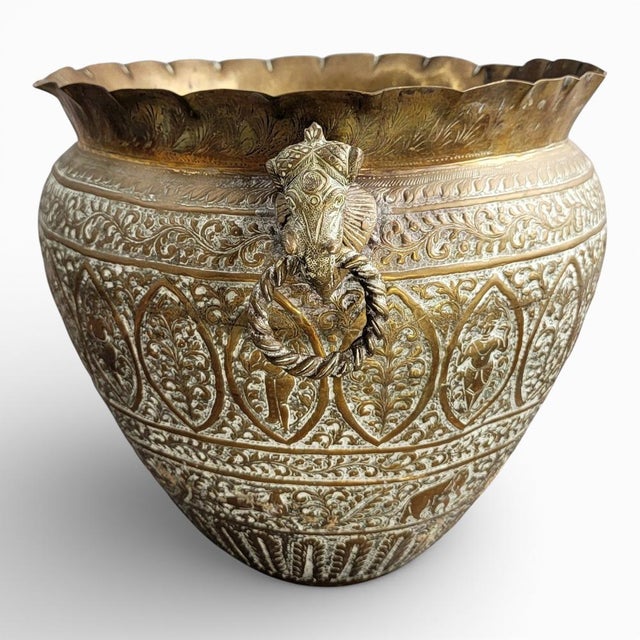 Large Indian Brass Jardinière with Elephant Handles, 1880 For Sale - Image 3 of 18