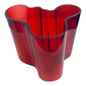 Iconic Alvar Aalto Savoy Vase Ruby Red Iittala Finland Scandinavian