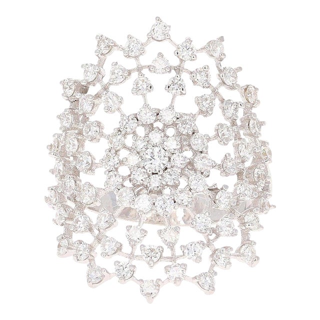 1.43 Carat Diamond 18 Karat White Gold Cocktail Ring, Size 7 For Sale